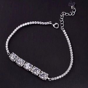 Affordable Women’s Classic Moissanite Diamond Minimalistic Tennis Bracelet